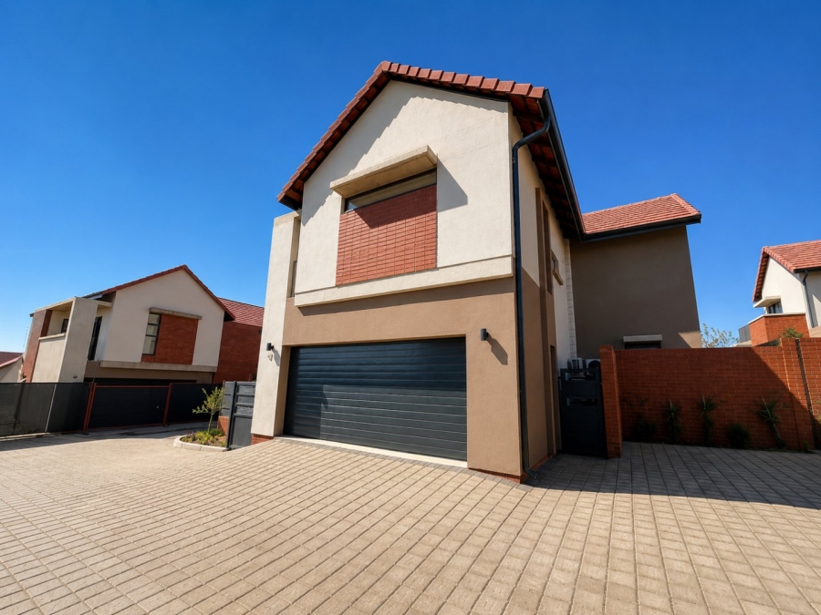 To Let 3 Bedroom Property for Rent in Wild Olive Estate Free State